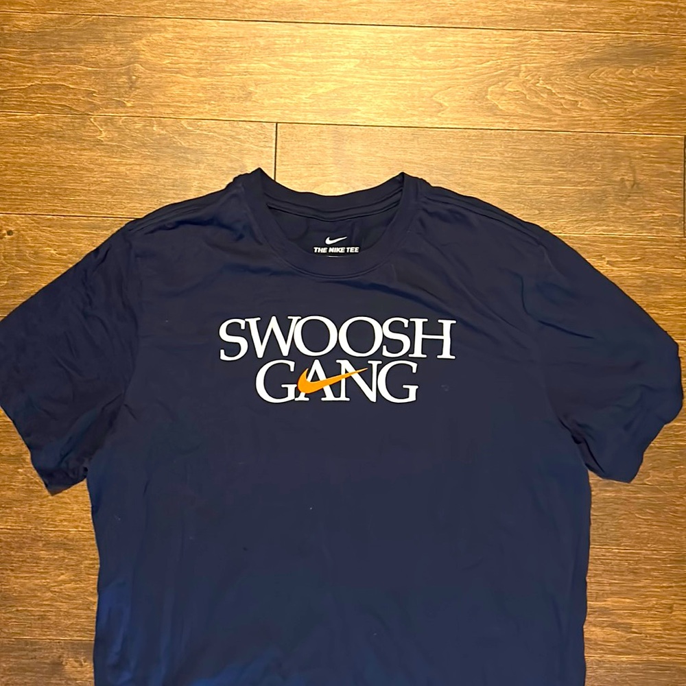Nike | Swoosh Gang | T-Shirt